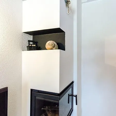 فيلة Rokova Vala *