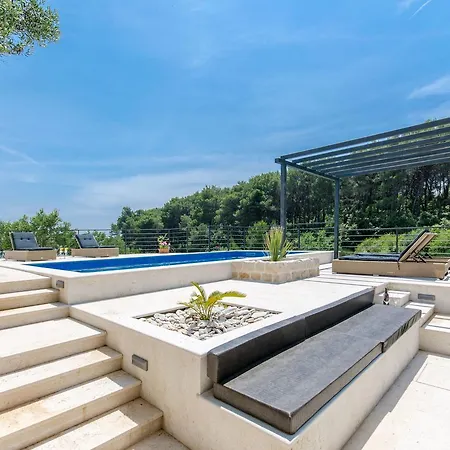 Rokova Vala Villa
