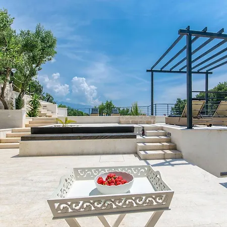 Rokova Vala Villa Sumartin
