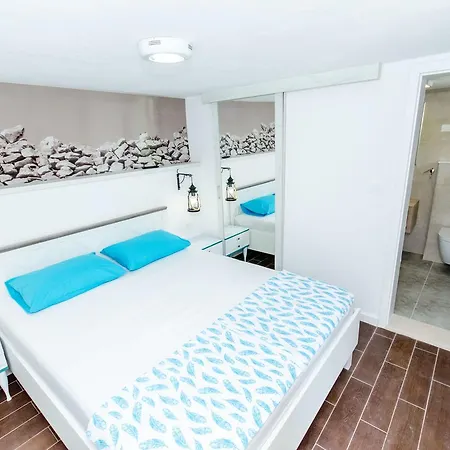 Willa Rokova Vala Sumartin