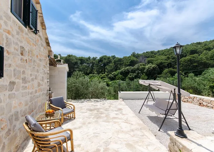 Villa Rokova Vala Sumartin