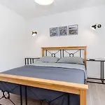 Villa Rokova Vala *