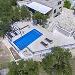Rokova Vala Villa Sumartin
